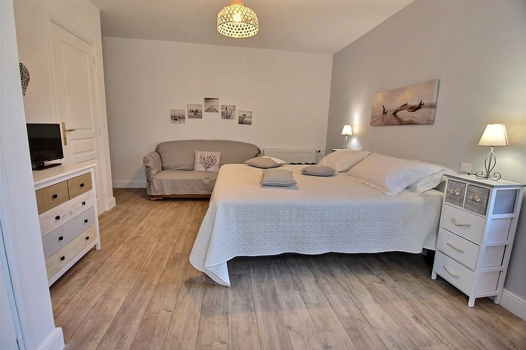 Logis Du Lievre D'Or Bed and Breakfast Montbazon Eksteriør billede