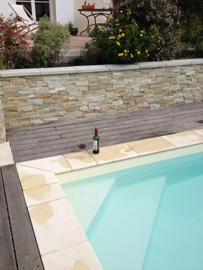 Logis Du Lievre D'Or Bed and Breakfast Montbazon Eksteriør billede